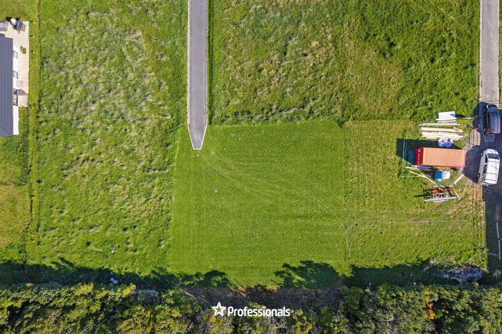 drone shot of Te Awahohonu lane otaki